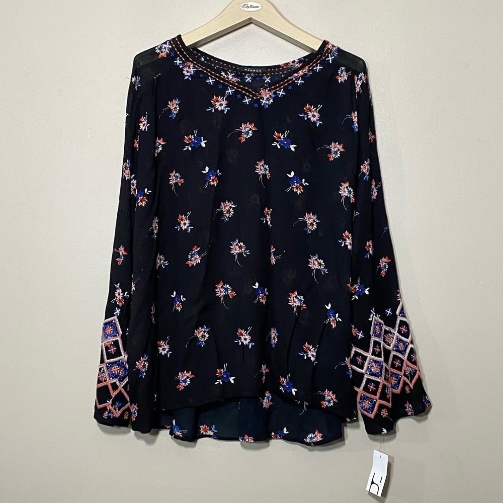 HANNAH || Woman’s long sleeve floral embroidery tunic size Large